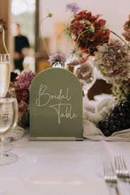 bridal table sign with floral
