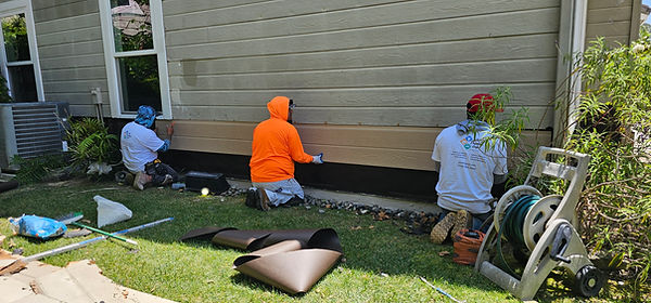 Installation-of-new-wood-widing-in-progress-in-Laguna-Beach-California.jpg