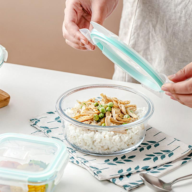Miniatura: Tigelas de vidro, própria para micro-ondas e armazenar alimentos.