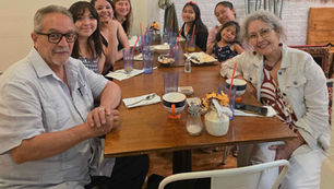 When Ancestral Knowledge Meets Community Care, We Heal| Cuando el conocimiento ancestral se une al cuidado comunitario, sanamos