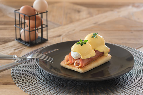 Eggs Benedict & Chilli Flatbread