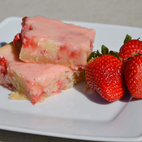 Strawberry Lemon Blondie Bars