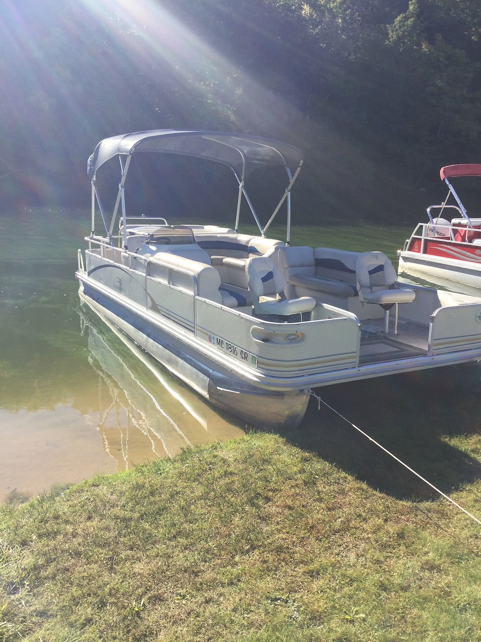22' Bennington Rental Pontoon Boat