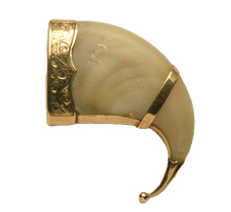 A tiger claw brooch cropped_edited.png