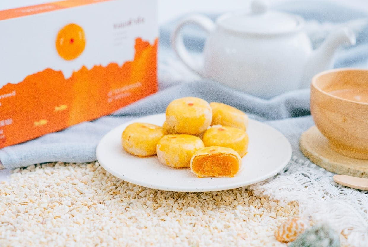 เต้าส้อ ไส้ชาชักไข่เค็ม