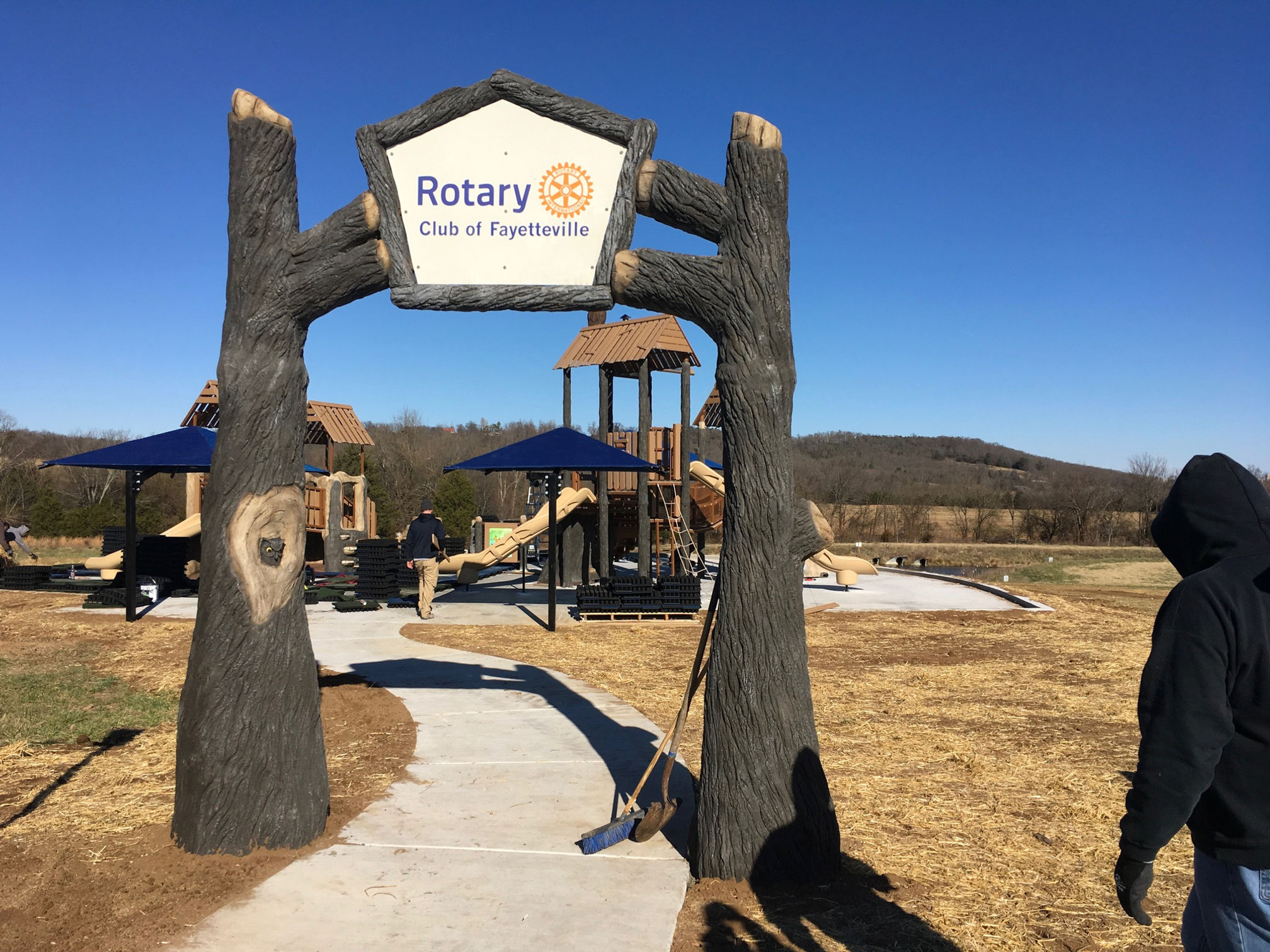 Tree Trunk Entrance Customized Sign