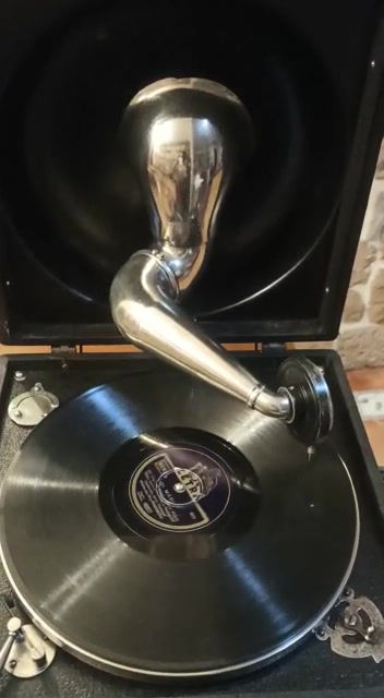 Thumbnail: Decca Tranch Nera