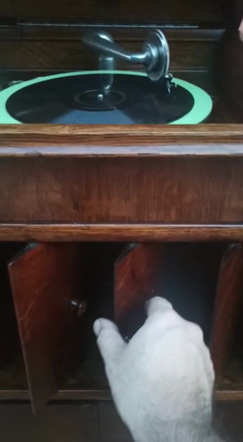 Miniatura: Columbia Grafonola