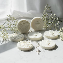 gemini-2.5-flash-image_A_delicate_bright_product_photograph_featuring_the_communion_favor_