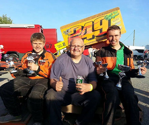 Stoxkarts Family racing.jpg
