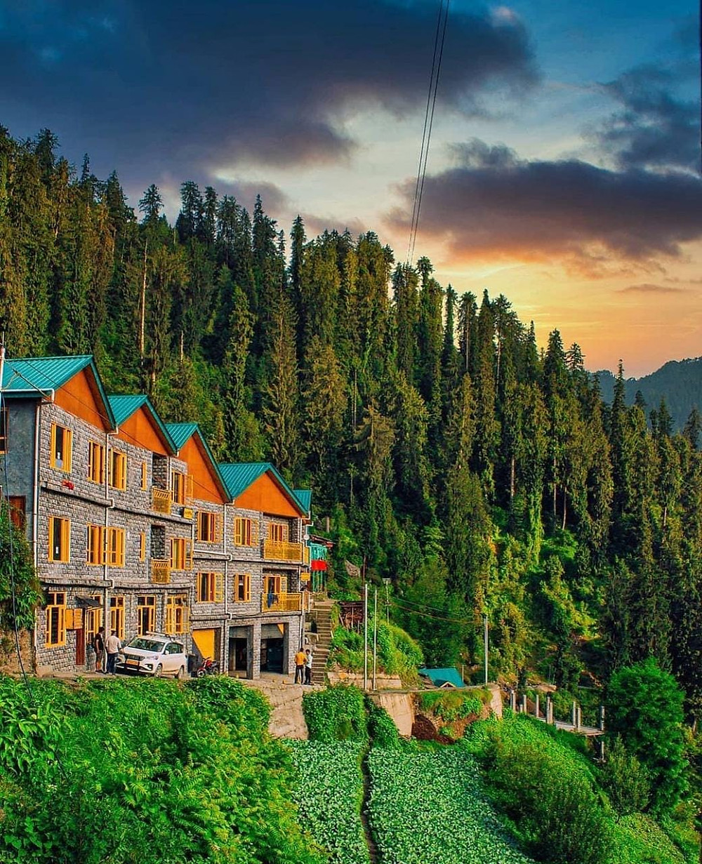 Shoja village is a panoramic place near Tirthan to enjoy the beauty of nature