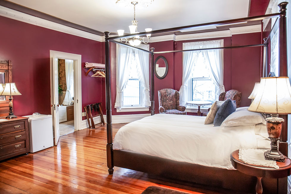 Mahogany Tree Room