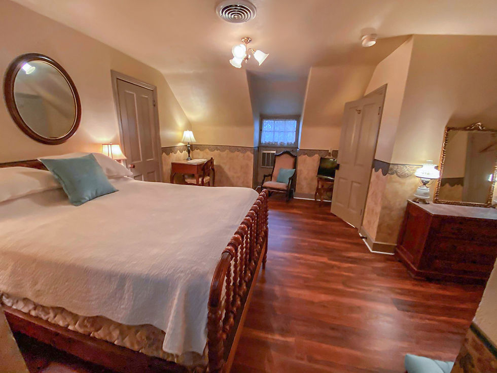 Hickory Tree Room
