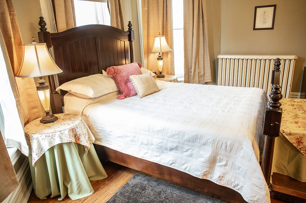 Maple Tree Room