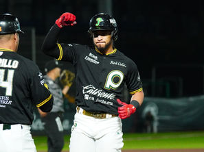 PERICOS SE IMPONE EN EL PRIMERO DE LA SERIE