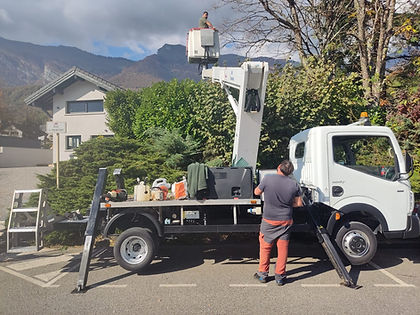 Équipe Solutions Espaces Verts à Gilly-sur-Isère