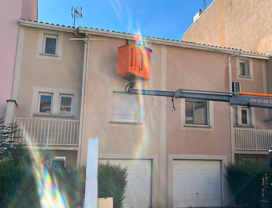 Gouttière abîmée avant réparation à La Talaudière