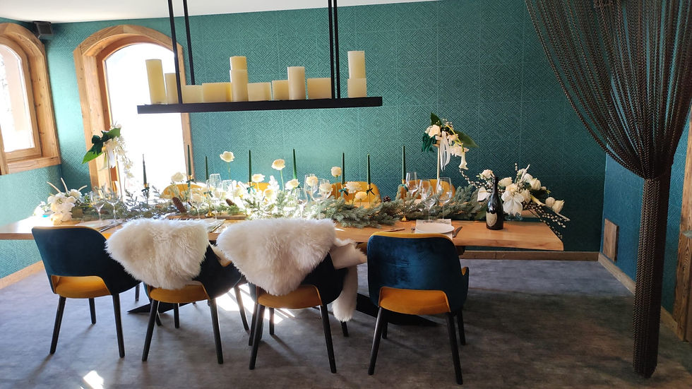 decoration mariage fleurs geantes et fleurs classiques