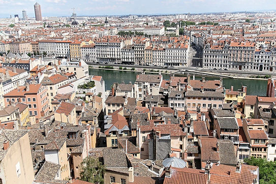 lyon couverture toit .jpeg