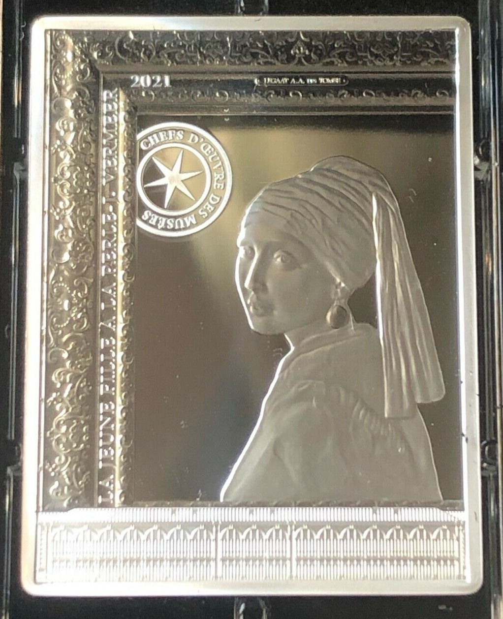 FRANCIA - 2021 - GIRL WITH A PEARL EARRING