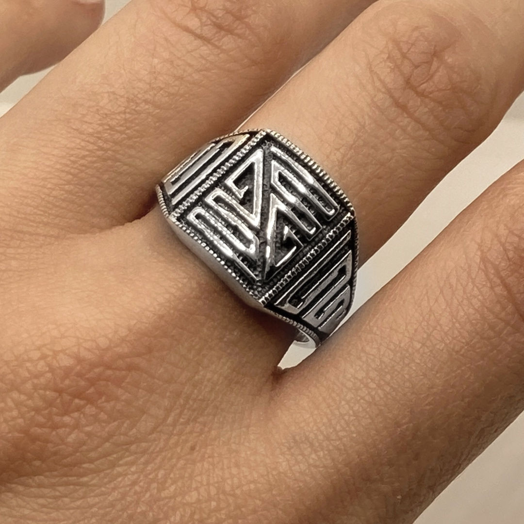Maze Signet Ring - 925 Sterling Silver