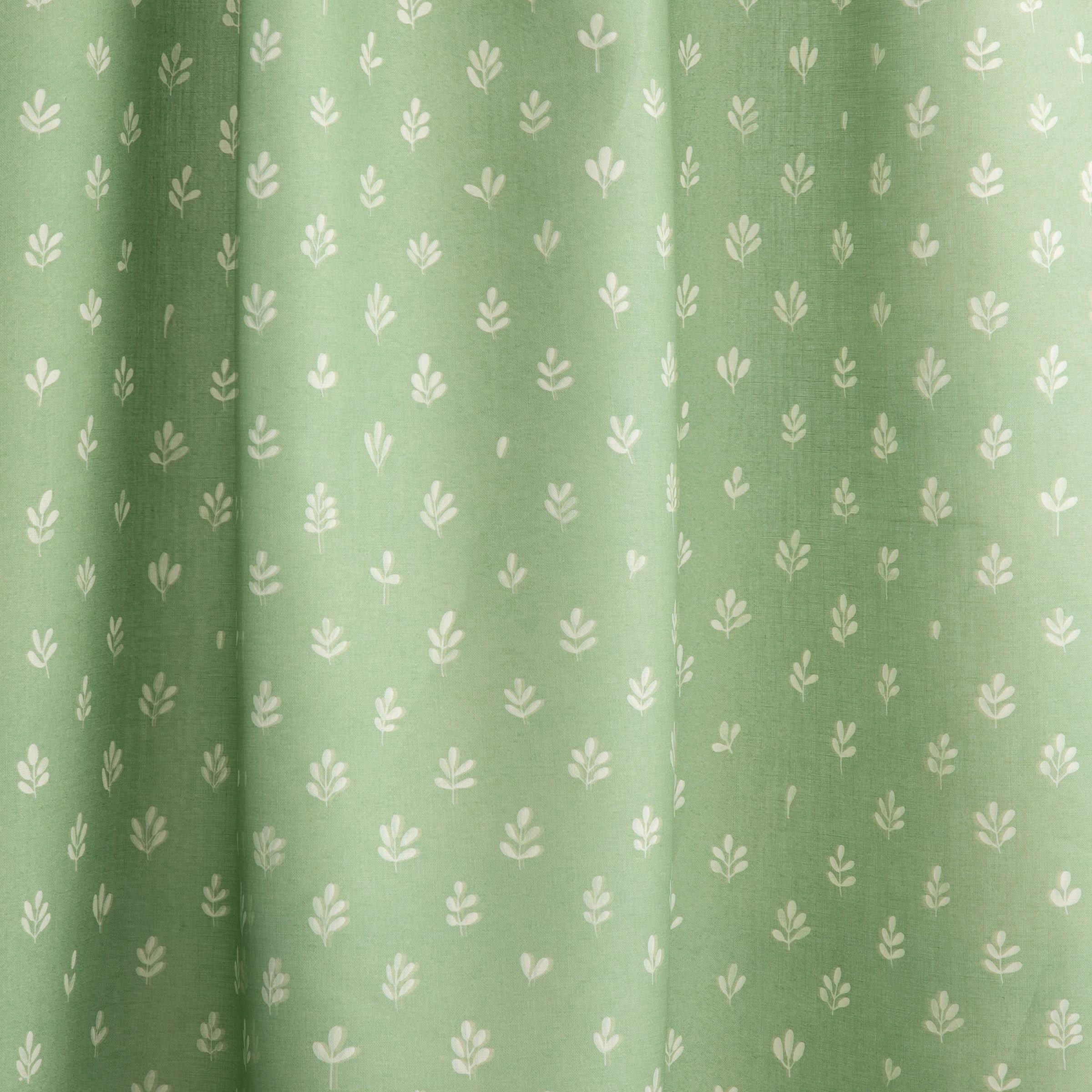 small leaf pattern fabric white on green