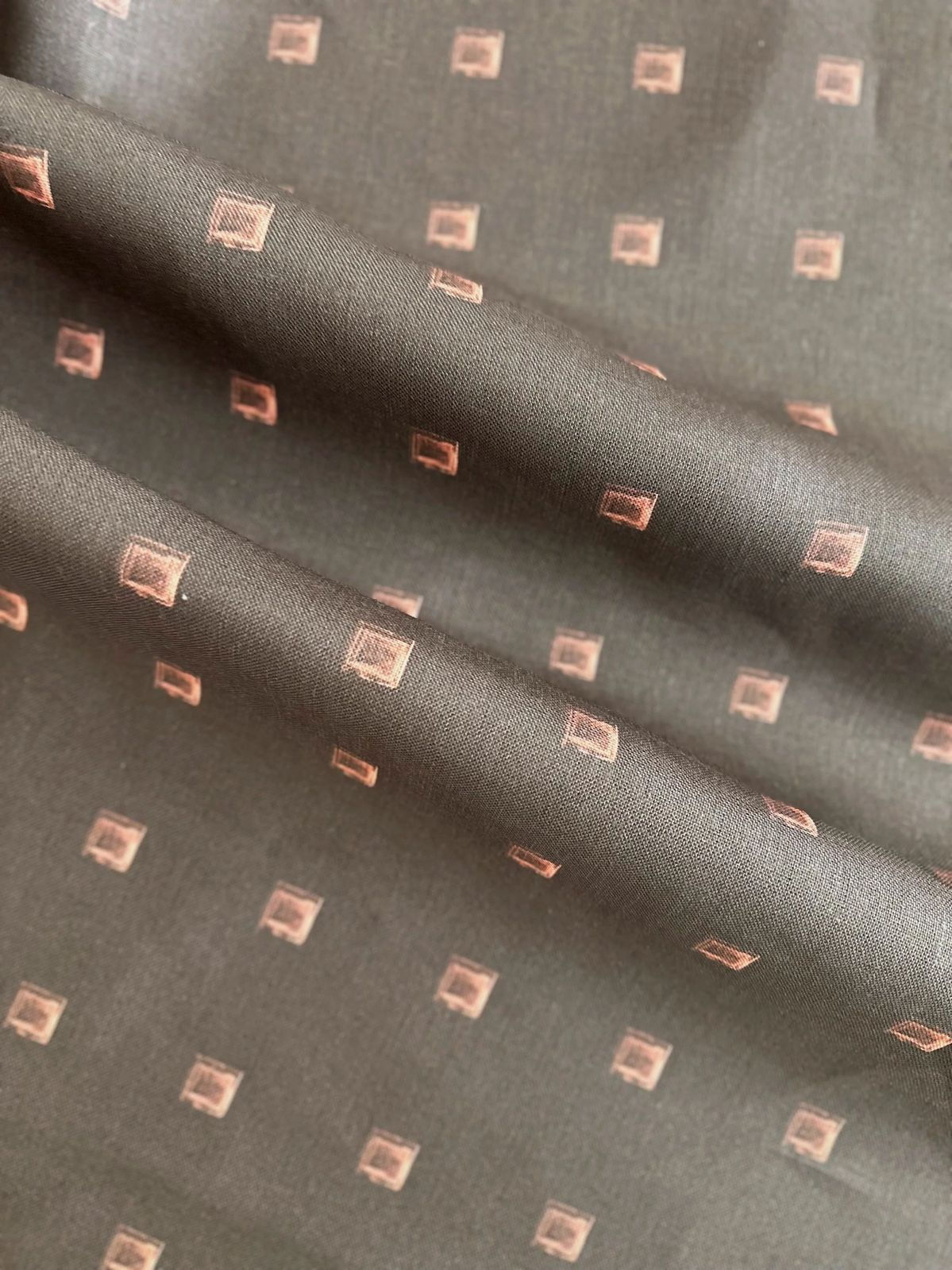 OAT STUDIO - Highrise Burgundy Fabric