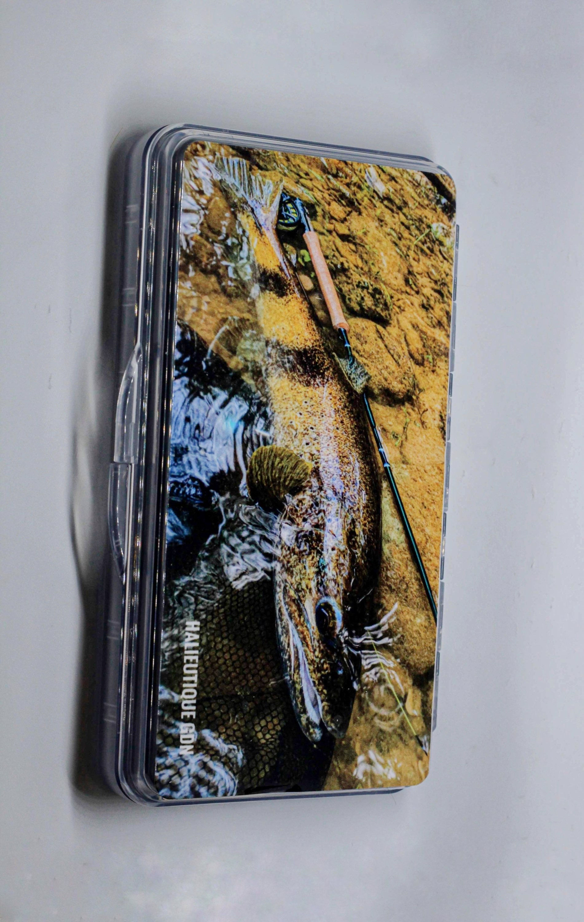 Boîte truite halieutique 