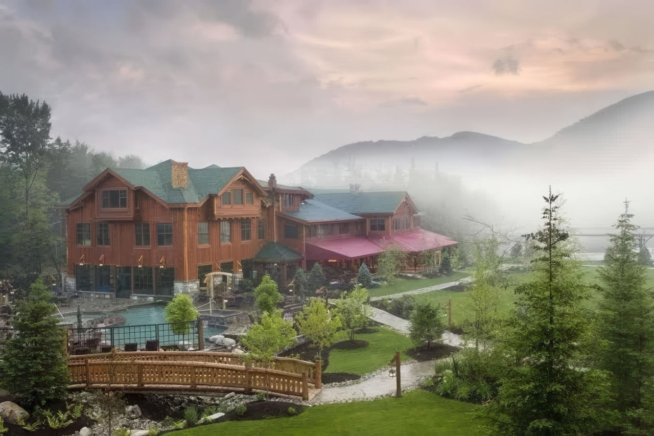One Michelin Key property The Whiteface Lodge