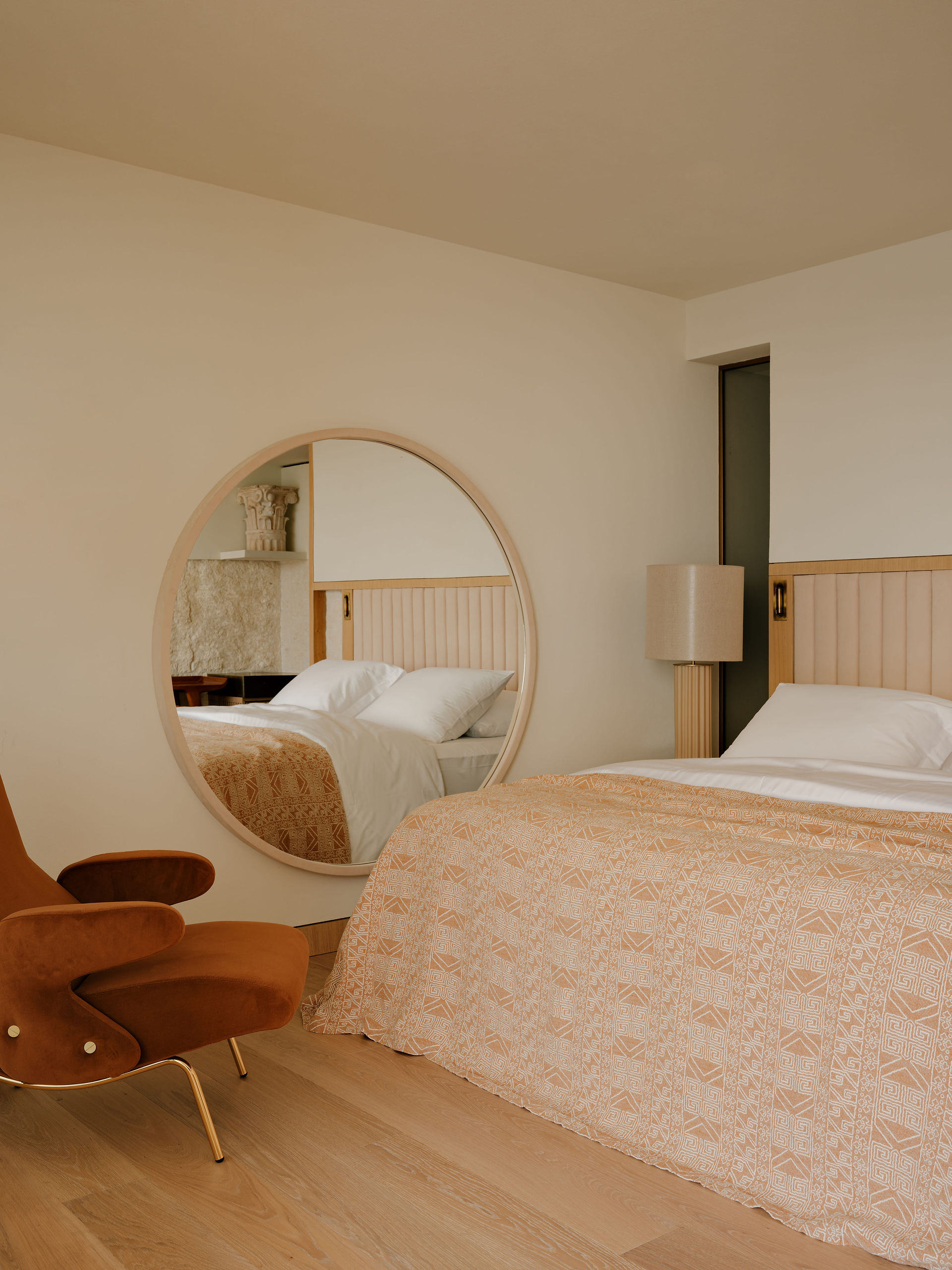 Image of Suite Interior by Studio Arthur Casas, image courtesy of Fran Parente
