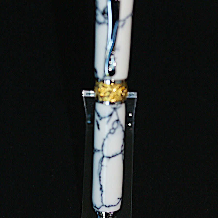 Sierra Vista Twist Pen in Ambrosia Wood
