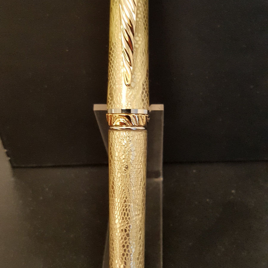 Slimline Twist Pen in Cedar Wood