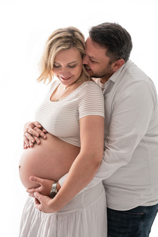 Schwangerschaftsshooting, Babybauchshooting, Boho, Fotostudio, whitephoto,Bellykleid, Shootingkleid, baldmama, Seevetal