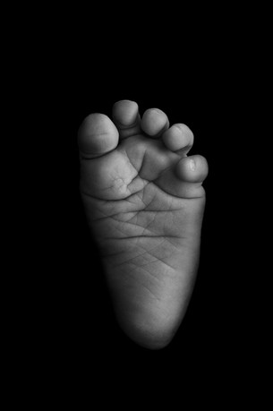Babyfuss, monochrom, Babyshooting,