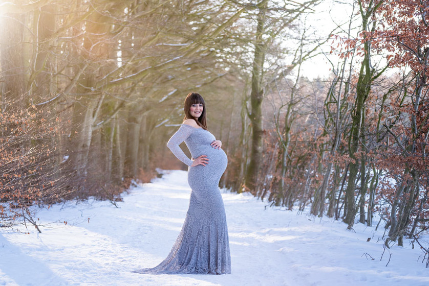 Schwangerschaftsshooting, Babybauchshooting, Boho, Fotostudio, whitephoto,Bellykleid, Shootingkleid, baldmama, Seevetal