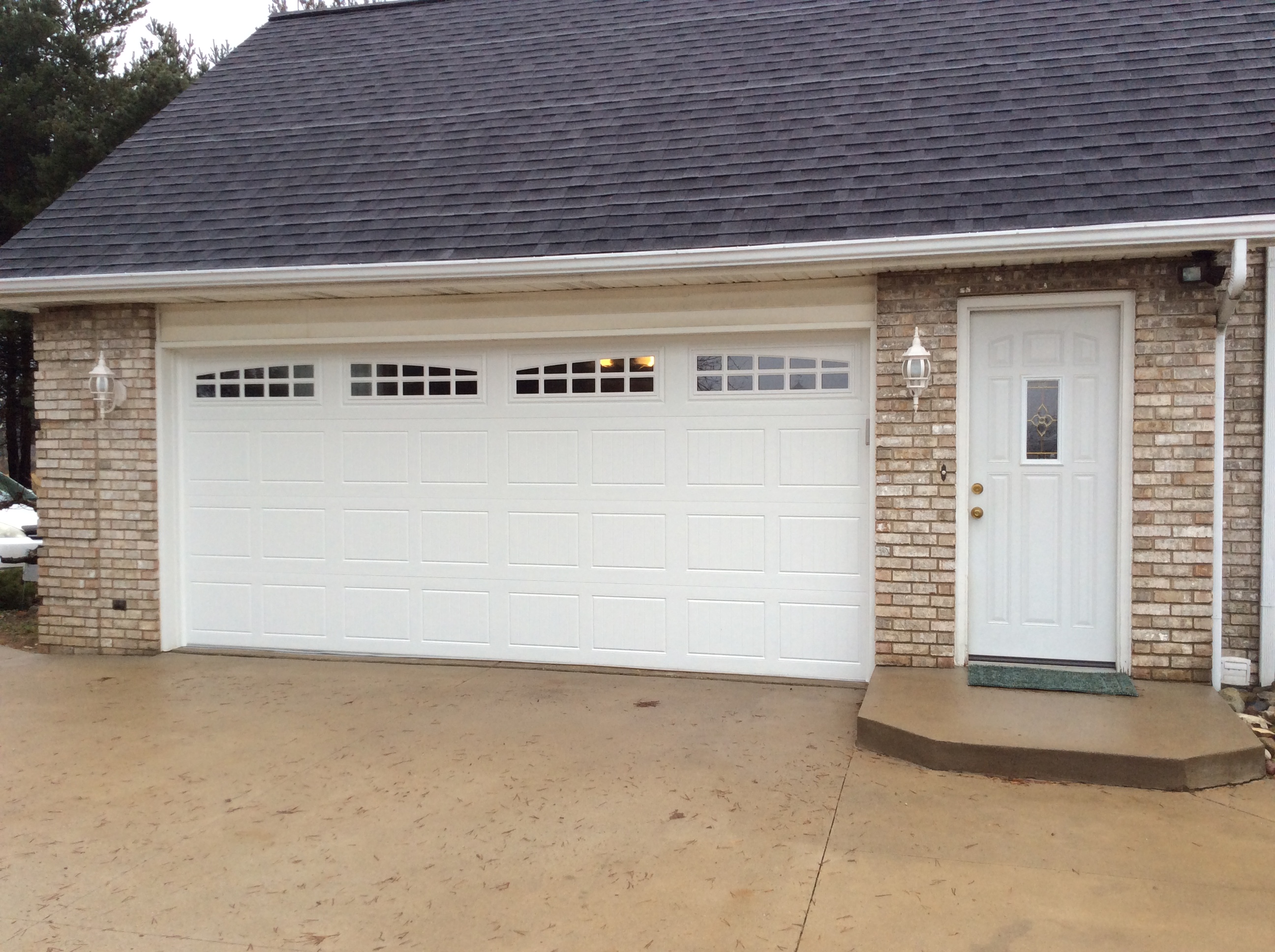 Garage Door Sales Service Thumb Raynor Garage Doors Sandusky Mi