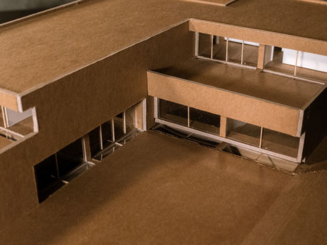 Close-Up | E Plaza