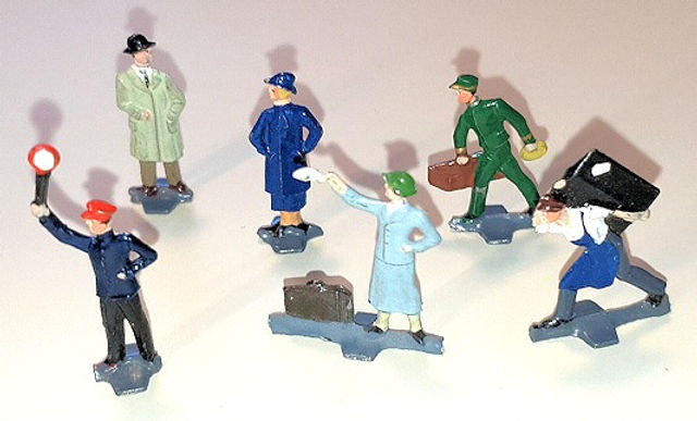 1935 Trix Figuren einzeln 1_edited_edited.jpg