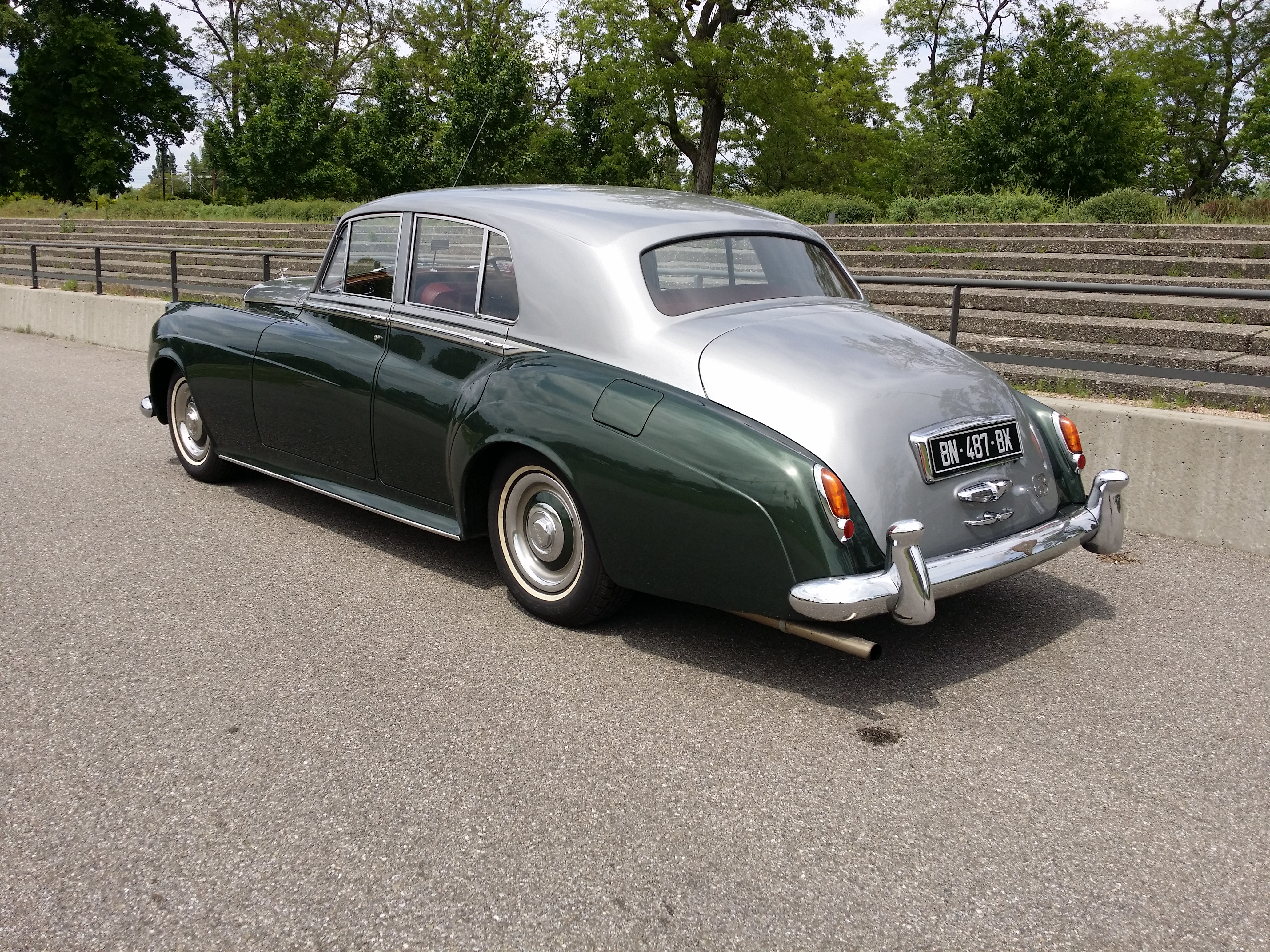 Bentley S1