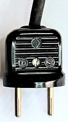 Trafo Stecker_edited.jpg