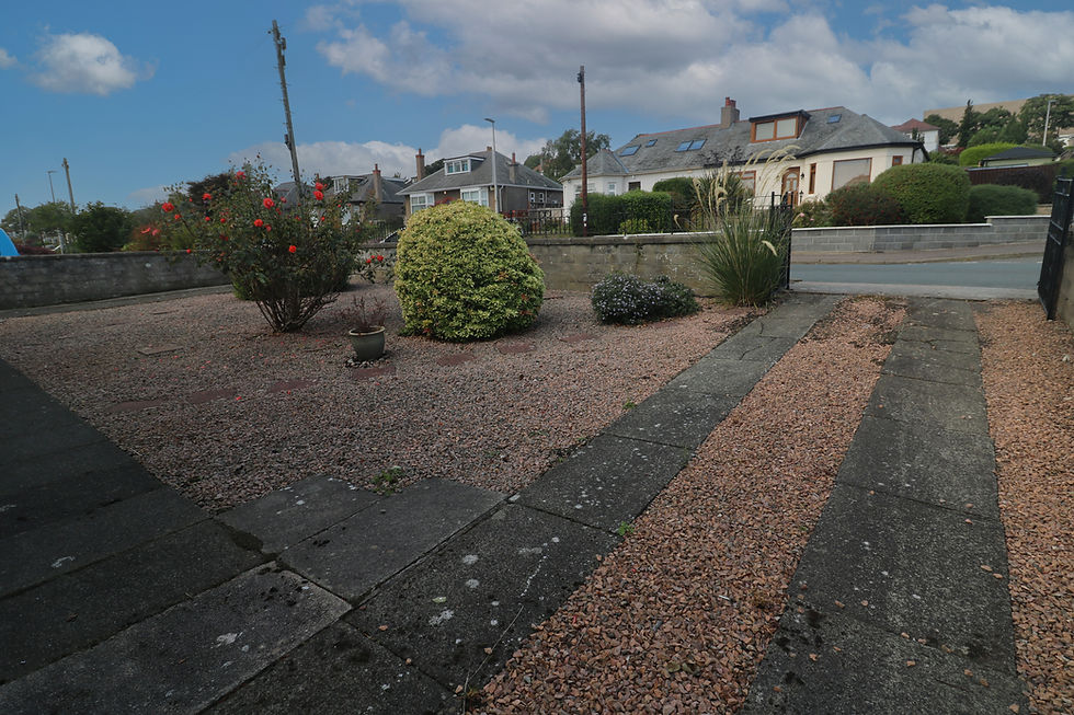Front Garden 2.jpg