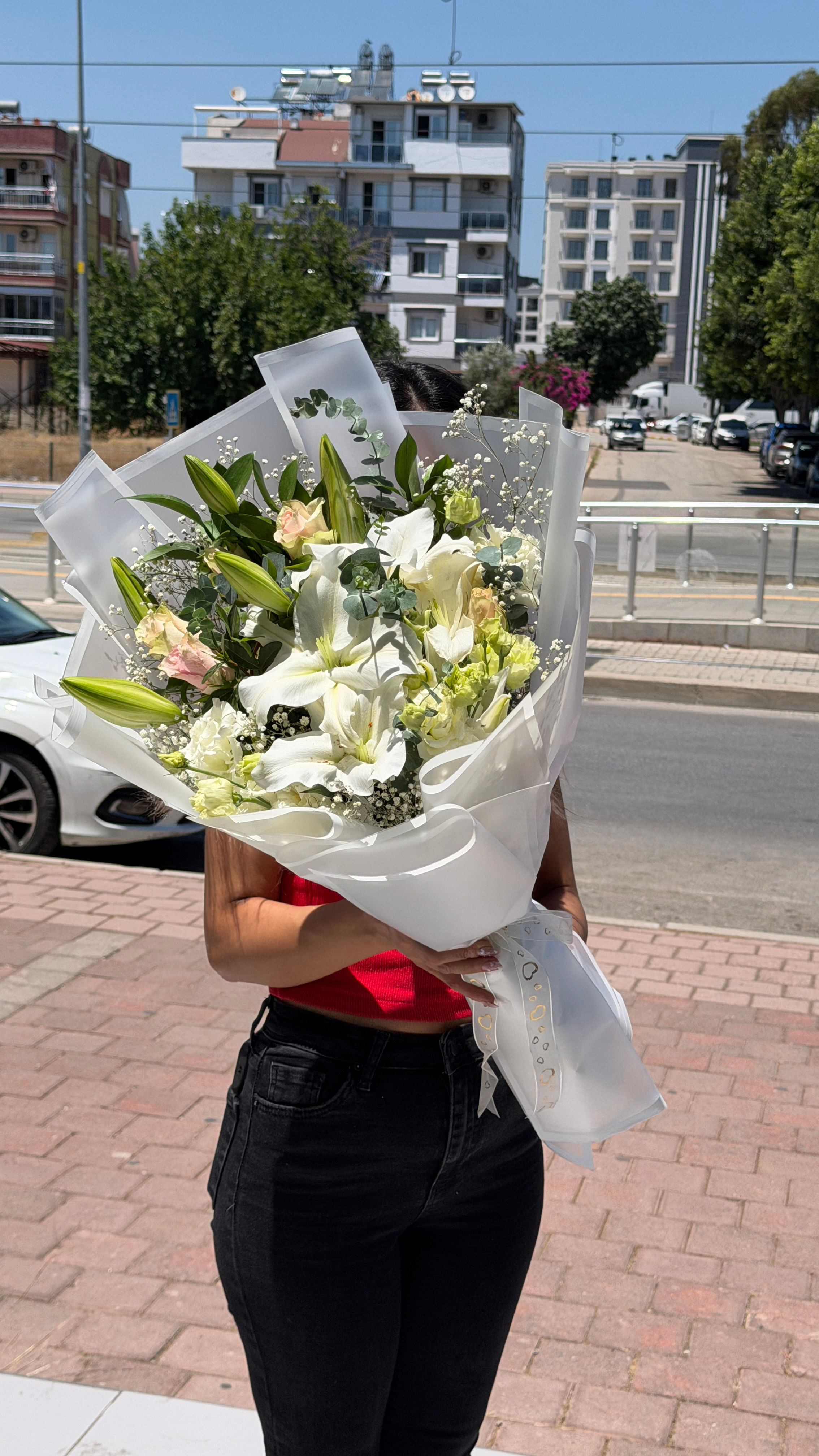 Lilyum beyaz gül