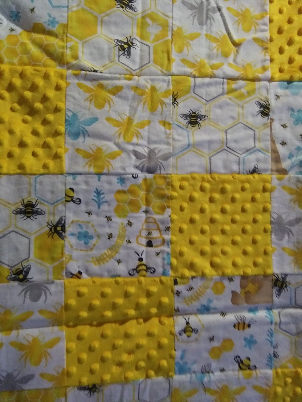 Thumbnail: reversible baby blanket set