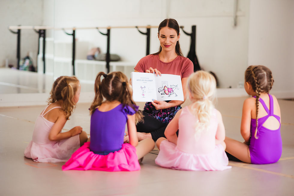 Educating Children at Steppin' Out Performing Arts GA