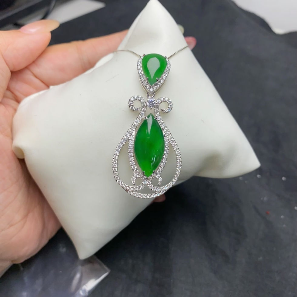 高冰種冰陽綠馬眼吊墜(PJP241551)-配香港證書