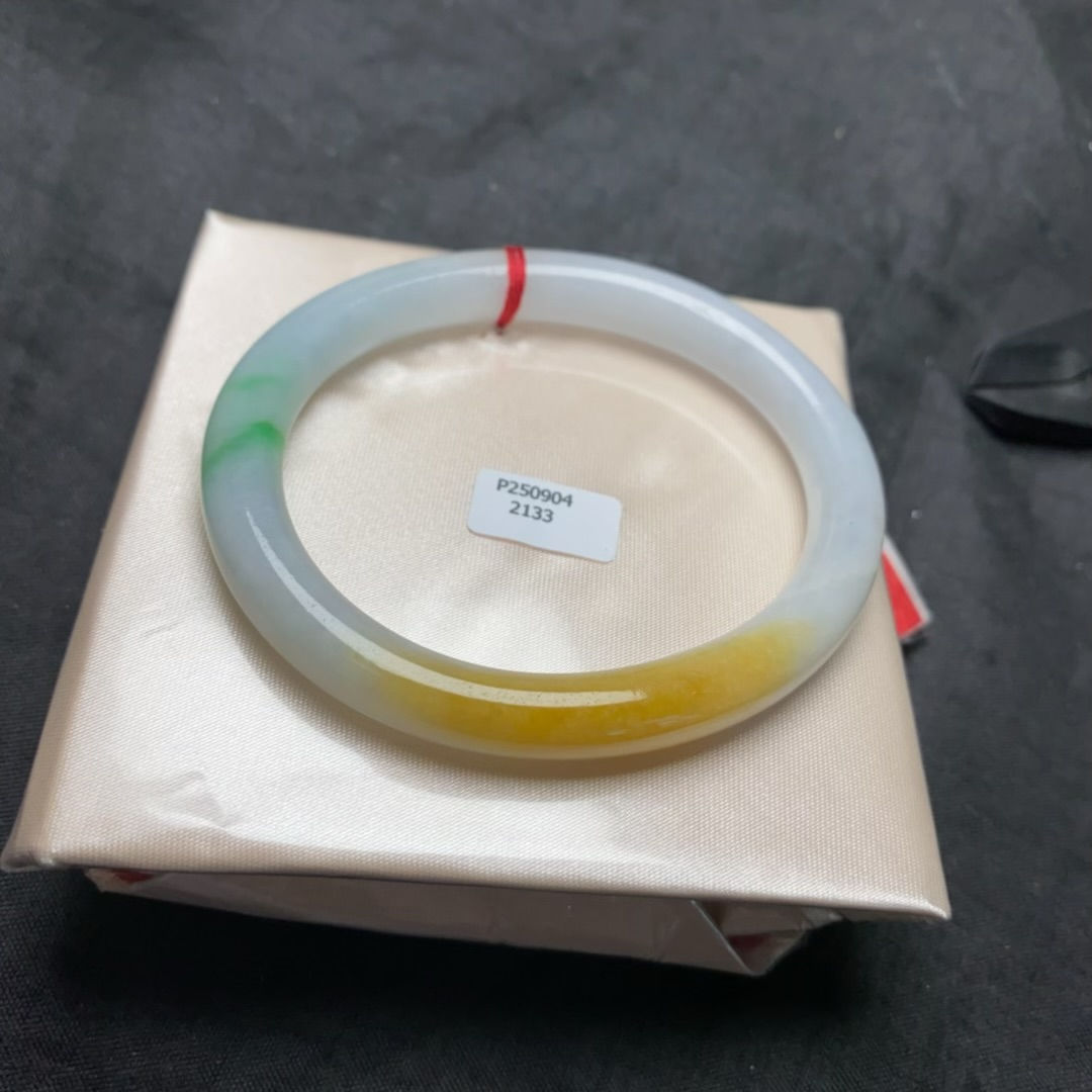 (51)53圈天然雞油黃陽綠雙彩翡翠貴妃手鐲(BR2133)