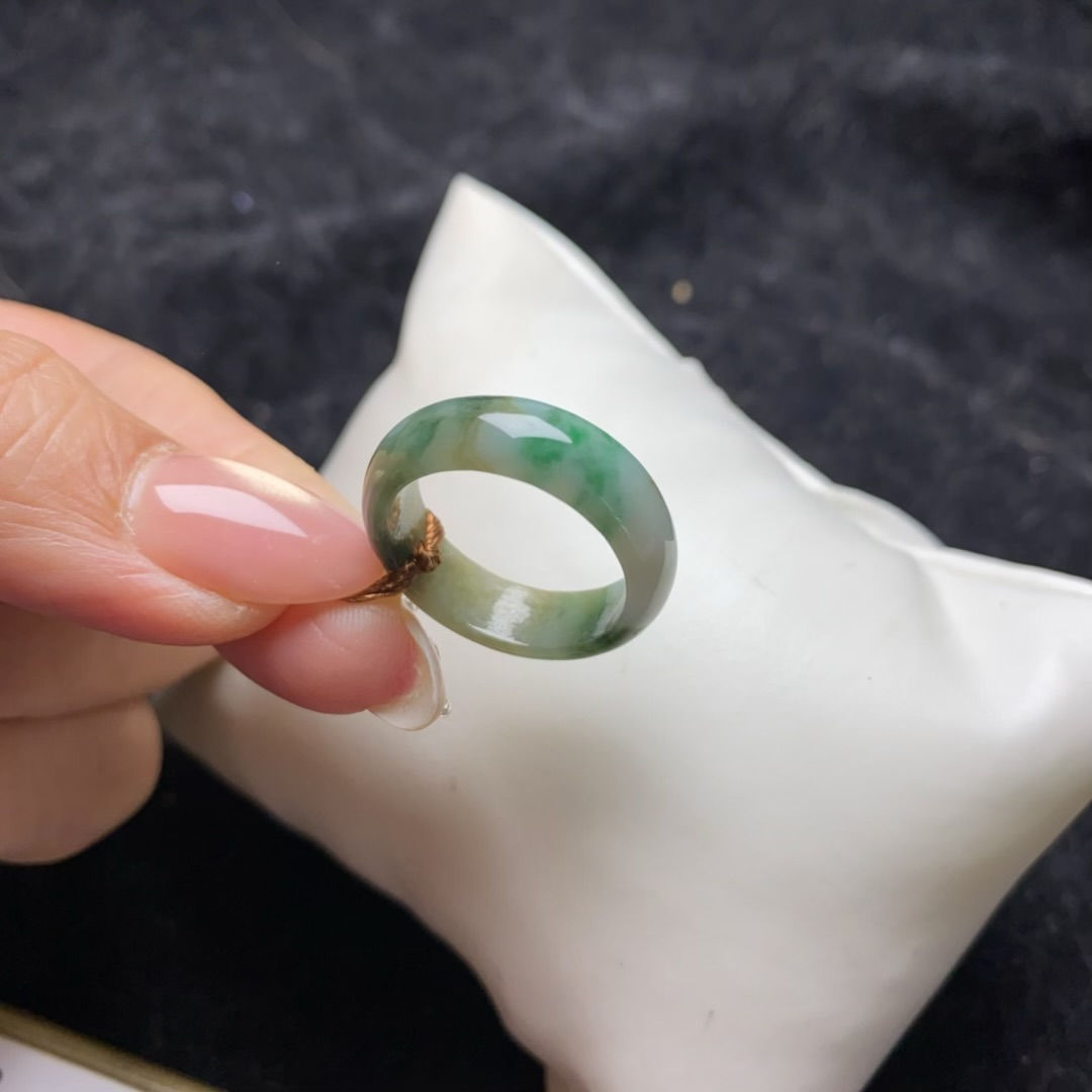 冰潤陽綠花青翡翠戒指（PJR012）