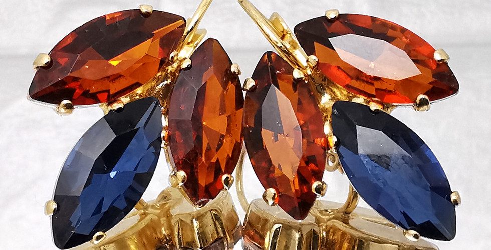 עגילים 3 מרקיזות מצופים בזהב משובצים בקוניאק חום וכחול אספלט