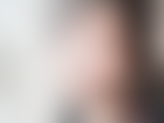 Fármacos lanza su nuevo sencillo titulado  Me Dices Amigo: explorando las complejidades del desamor