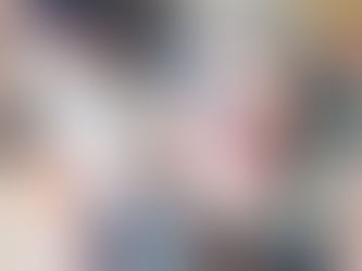 Aneta George presenta Rollercoaster: la idea de navegar la inestabilidad y reencontrar el equilibrio